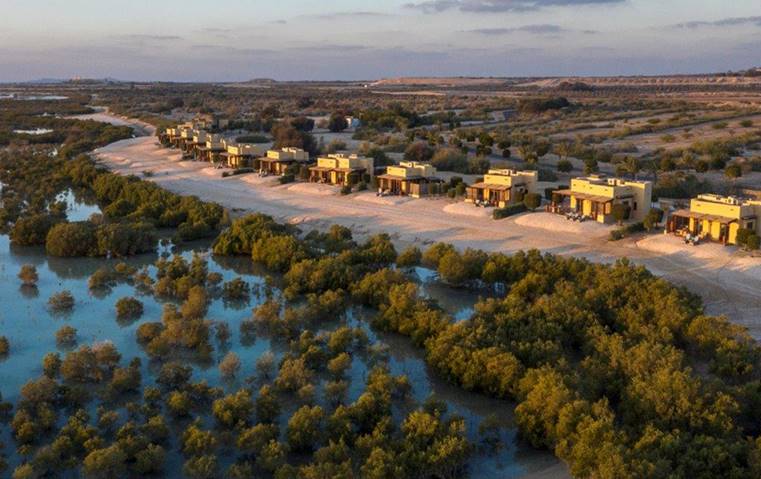 انعموا بعطلة لا مثيل لها في منتجعات أنانتارا في جزيرة صير بني ياس