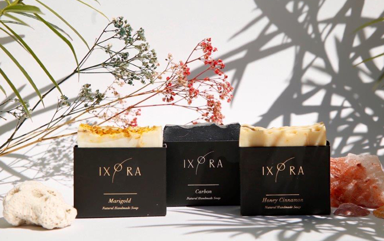 اغمري منزلك بالروائح الفوّاحة لمنتجات Ixora العضوية في رمضان