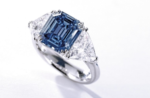 تعرّفي إلى أغلى الخواتم التي صنعت في العالم