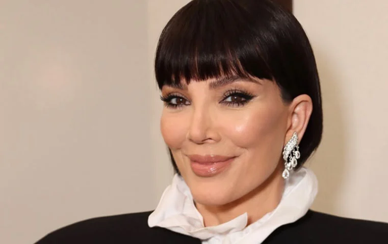 وجه كريس جينير بين الحقيقة والفلتر: لماذا لا يمكن الحكم على عمليات التجميل من الإنترنت؟