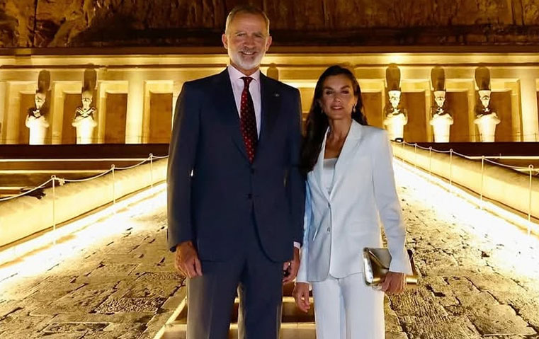 الملكة ليتيزيا تجعل من زيارتها لمصر عرضاً للأناقة والدبلوماسية