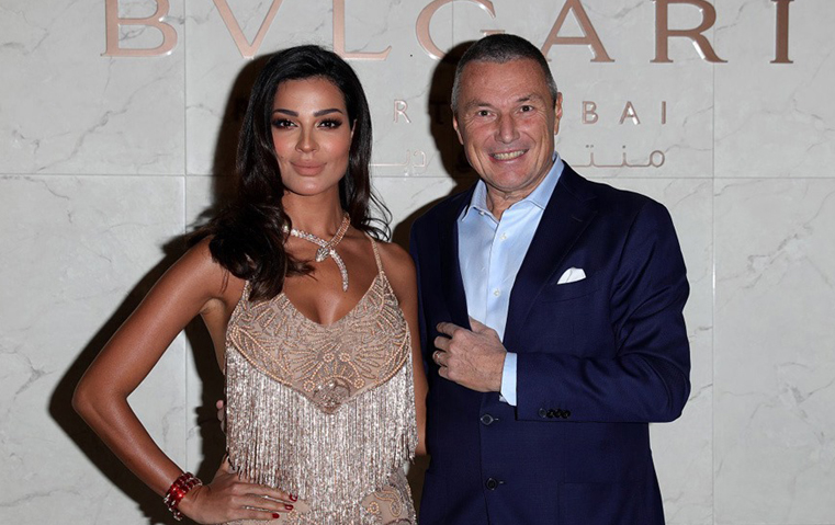 نادين نسيب نجيم تعلن انفصالها عن زوجها