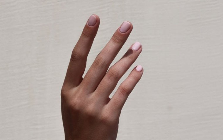 خاص gheir: ألوان ونقشات ناعمة لأظافر أنيقة في رمضان