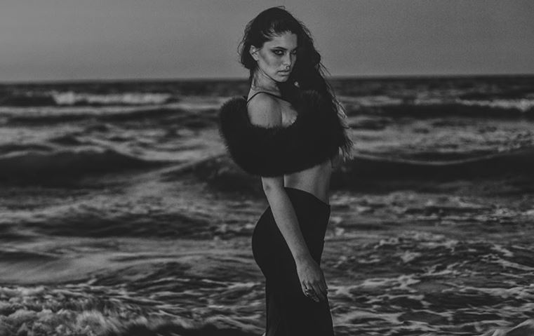 من هي نور غيغا، العربية التي تسعى إلى تغيير الصورة النمطية لعارضات الأزياء؟