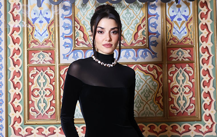 هاندا أرتشيل تتألق مع مجوهرات بوميلاتو في قلب إسطنبول