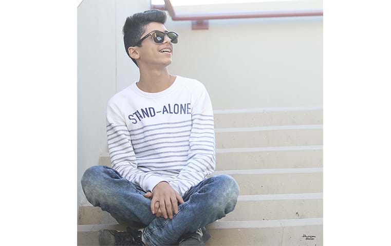 بالفيديو راكان بن سليمان الاكثر مشاهدة على اليوتيوب بتحدي السيارات الملونة