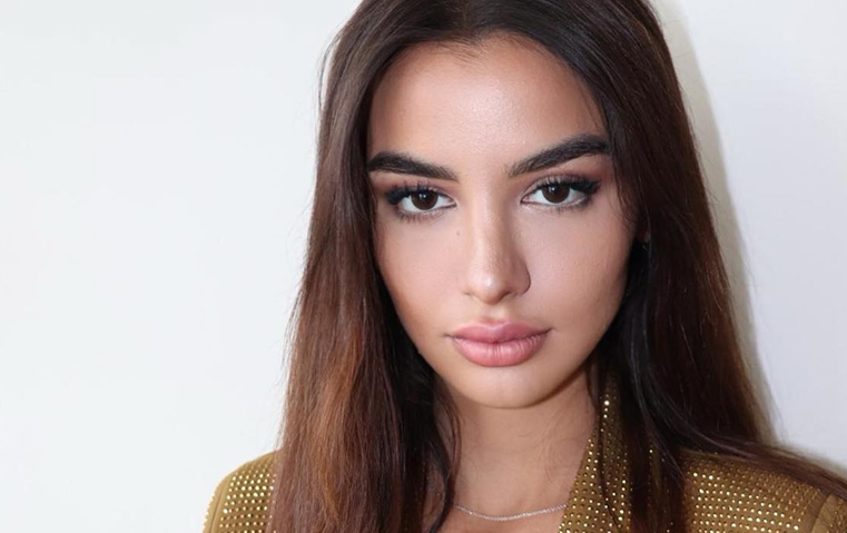 شاهدي بالفيديو: رانيا فواز تستخدم مستحضراتها المفضّلة لمكياجها اليومي