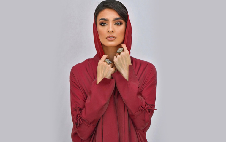 الأحمر في رمضان، متى ترتدينه ومتى تتجنبينه؟
