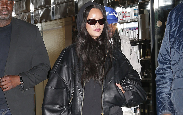 ريهانا وحقيبة الـDoctor’s Pouch : خيارنا الأول لهذا الربيع