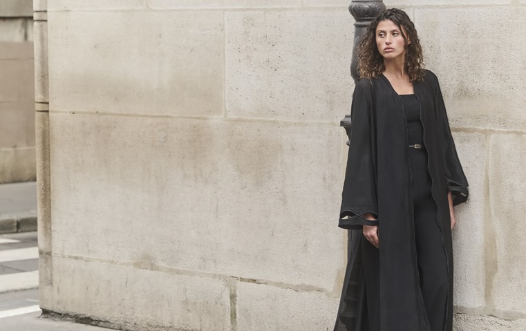 موزان تضفي الرومانسية على أسلوب حياة المرأة المعاصرة في "الفصل 34"