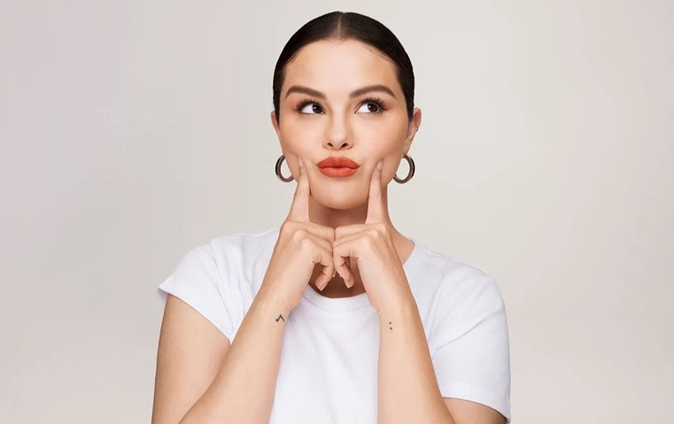 سبعة أسئلة تكشف لكِ كل ما تحتاجين معرفته عن فوائد حمض الهيالورونيك للبشرة