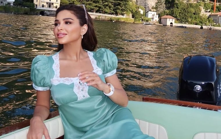 نهى نبيل تعتمد إطلالة الـSlip Dress الأجمل لهذا الصيف