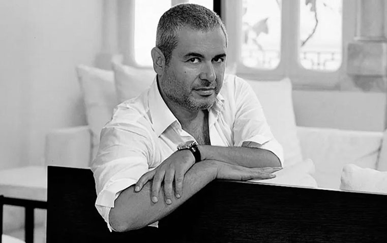 بصمات إيلي صعب.. من منصات الأزياء إلى عالم الطيران الفاخر