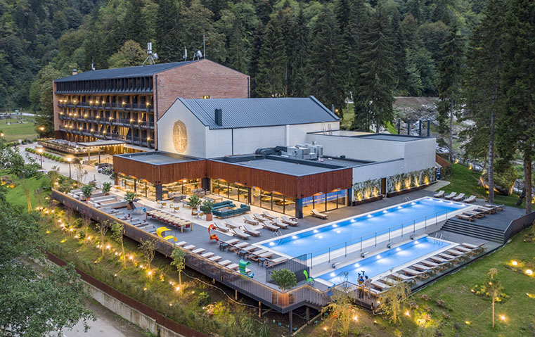 "سايرمي"... حيث تهمس الجبال بأسرار الشفاء!