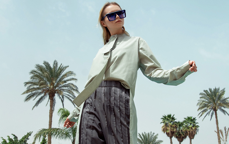سارة العمري: أقدّم أسلوب ستريت ستايل مُعاصر من خلال أطقم غير تقليدية لكل يوم