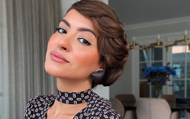 5 تسريحات شعر أنيقة من سارة أنجوس تستقلبين بها العام الجديد