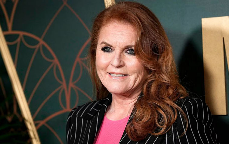 سارة فيرغسون تفقد لقب "دوقة يورك" بعد تخلي الأمير أندرو عن ألقابه الرسمية