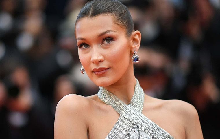 مكياج الخوارزميات: كيف تختارين إطلالتك لتنجح على السوشيال ميديا؟