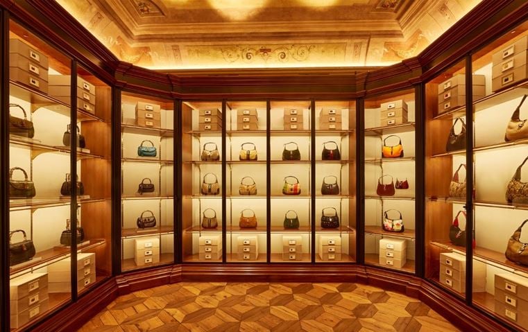 Gucci تعود إلى الجذور في عرض مجموعة كروز 2026