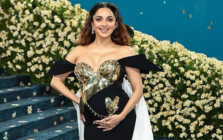 نجمات حفل Met Gala يكشفن عن حملهن بأبهى وأجرأ الإطلالات