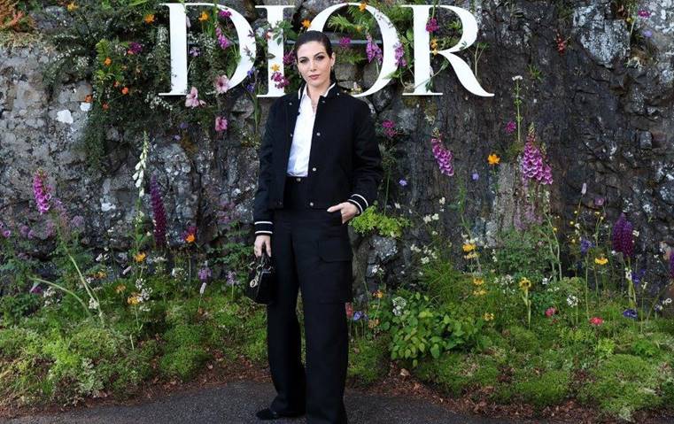 نجمات من العالم بضيافة ديور في اسكتلندا