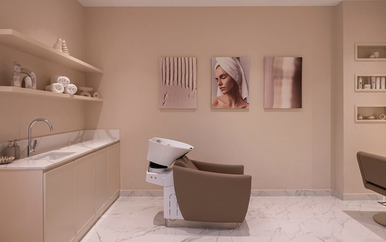 أقوى صيحات الجمال لدى المرأة الإماراتية في حوار خاص