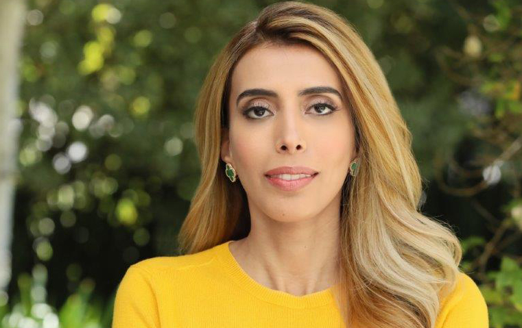 مقابلة مع 