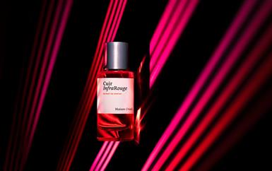 تيبو كريفيللي يشاركنا أسرار Cuir Infrarouge في مقابلة خاصة: عطر جلدي مضيء مستوحى من الذاكرة