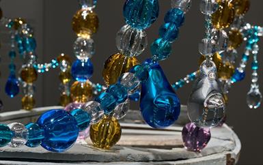 حين يتحوّل الزجاج إلى عاطفة… جان-ميشال أوتونيال في بكين