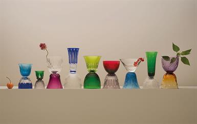 وقت للفرح مع أدوات المائدة الملونة من سانت- لويس