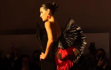 عرض سكاباريلي للهوت كوتور يبدع في تحويل الغضب والطبيعة المفترسة إلى كائنات واقعية