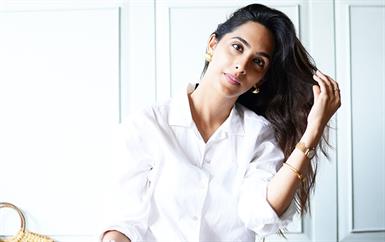 خاص Gheir: د. تانيا باكشي تنصح بروتين ذكي وبسيط بدل العناية المكوّنة من عشر خطوات