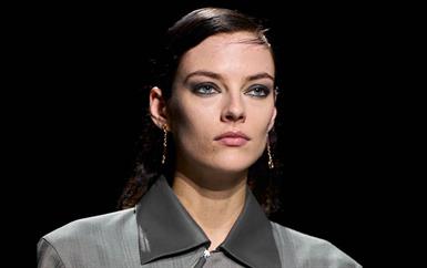 جمال بلا مبالغة في عروض أسبوع باريس للموضة