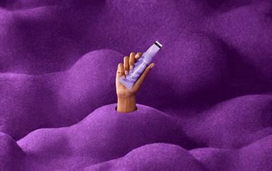 مع Benefit Cosmetics ستودّعين المسام الواسعة إلى الأبد