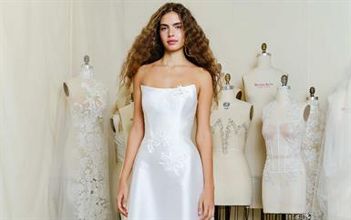 ريم عكرا تتصدر عروض الأزياء في النسخة الأولى من  Dubai Mall Festival of Fashion