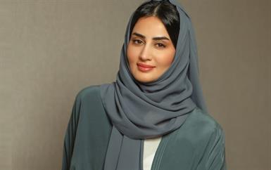 في يوم المرأة الإماراتية: خمس مصممات يروين لنا حكاياتهن بين الجذور والإبداع