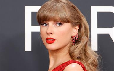 زفاف تايلور سويفت وترافيس كيلسي: موعد مؤكد أم 