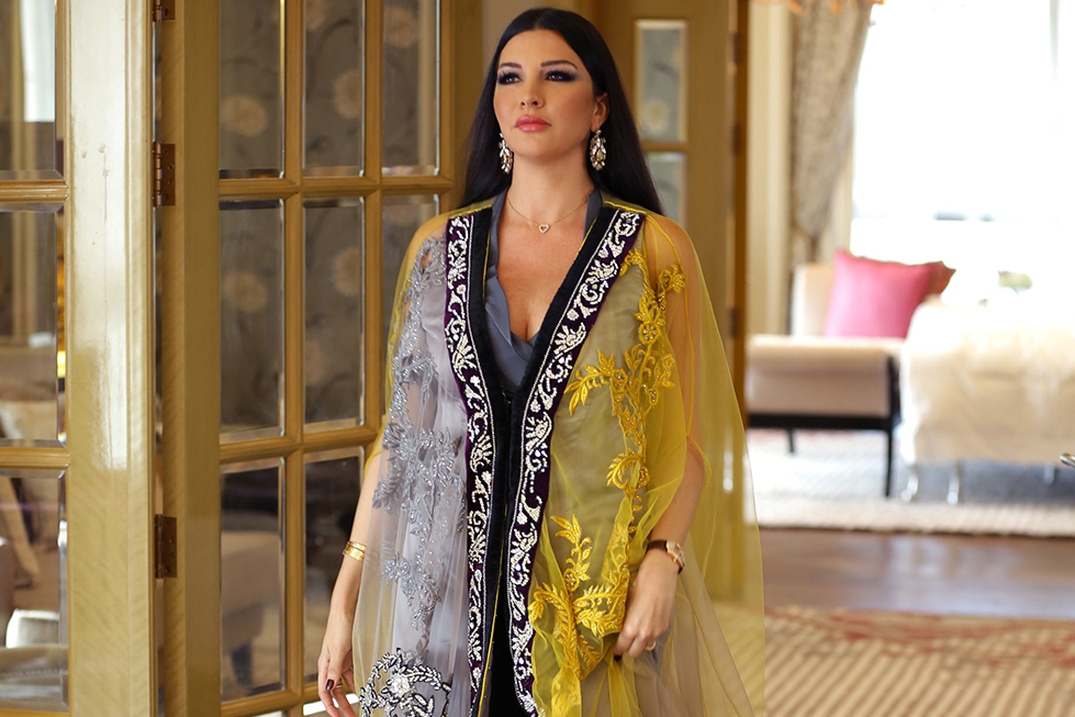 تفاصيل لوك لاميتا: كلاسيكية بلمسة متجدّدة