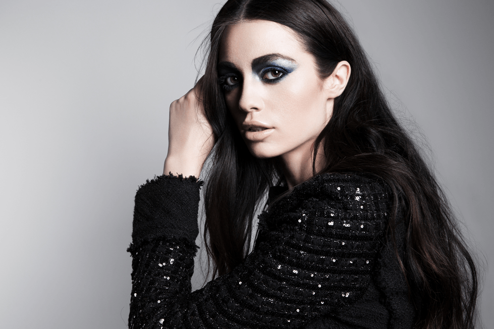 نصائح وحيل تطبيق مجموعة Blue Rhythm الجديدة من شانيل