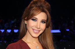 نانسي عجرم بين مكياج ناعم ومكياج فرنسي... تخطت التوقعات في أراب آيدول!