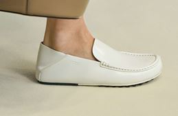Deck Shoes: خياركِ المثالي لأناقة صيفية بلا مجهود